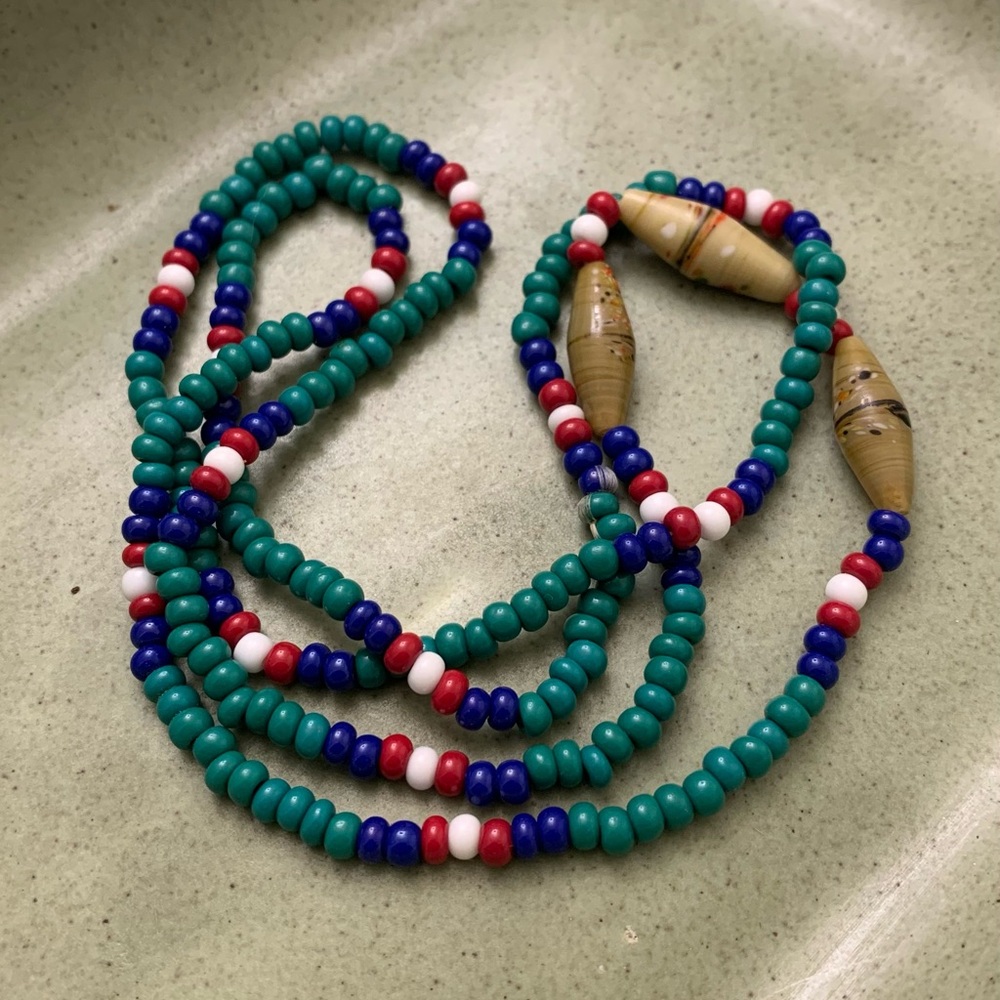 80-90s handmade beaded necklace